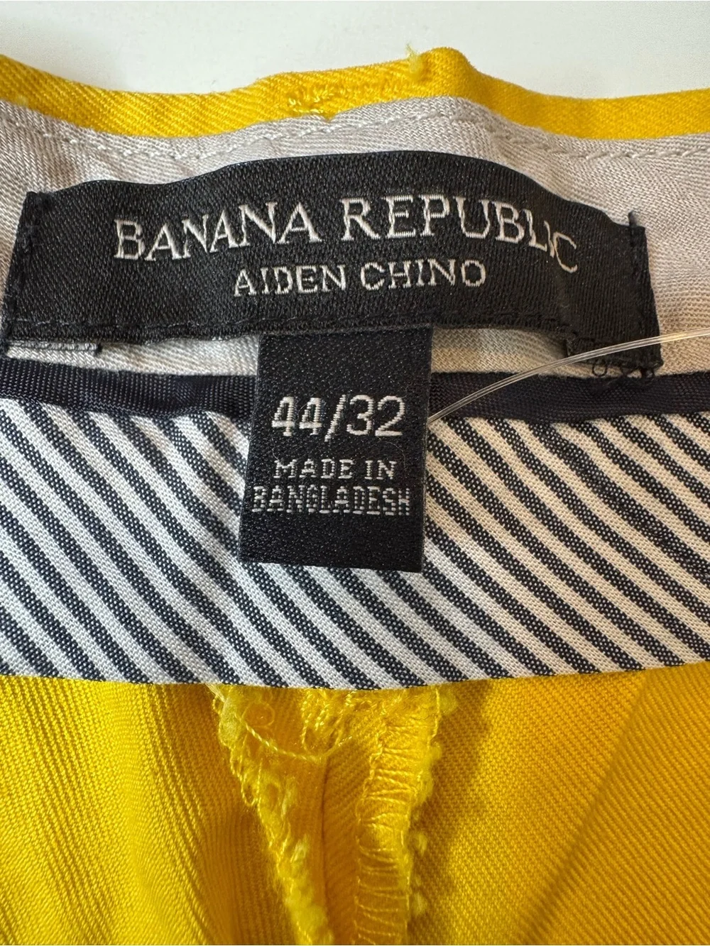 Banana Republic Aiden Chino Pants 44x32 Yellow Slim Fit Stretch Chinos NWT